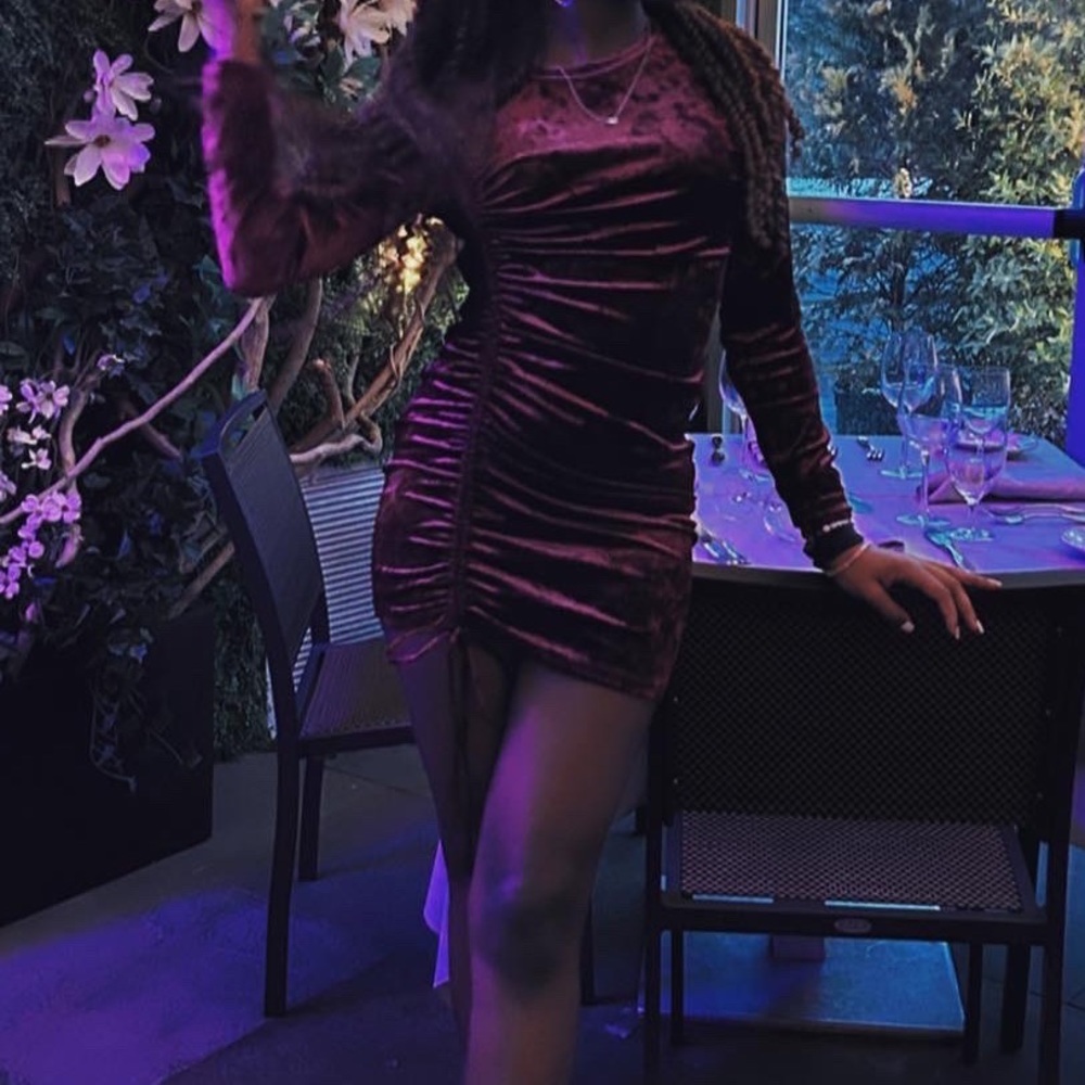 Long sleeve red velvet dress